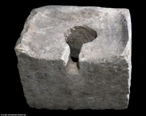 38e07e1f00000578-3811712-tests_on_the_stone_toilet_pictured_and_the_ground_around_it_sugg-a-59_1475070670278