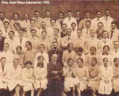 Remziye-Hisar-Kimdir-01-400×323