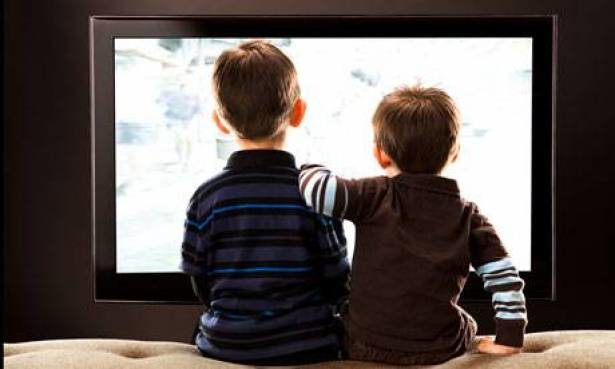 children-watching-tv-007_111756_large