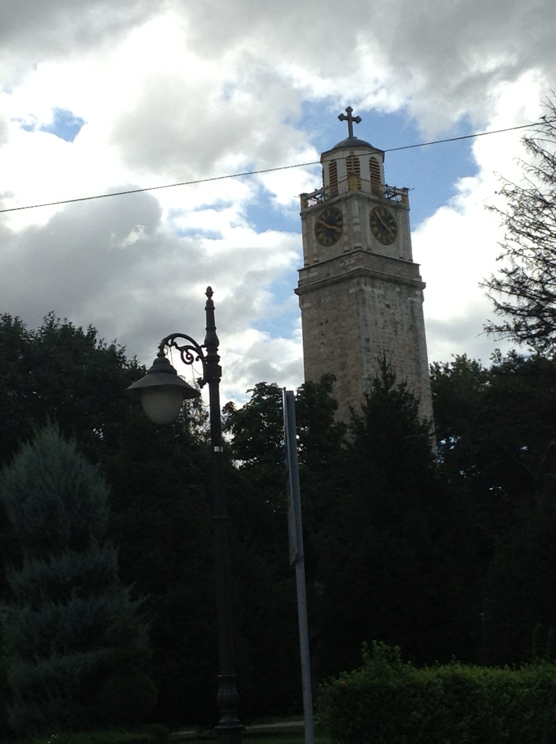 Manastır saaat kulesi