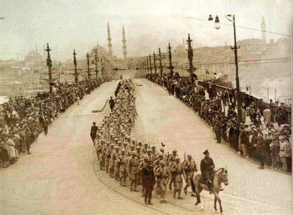 6 EKİM 1923 TÜRK ORDUSU İSTANBUL’A GİRİYOR.