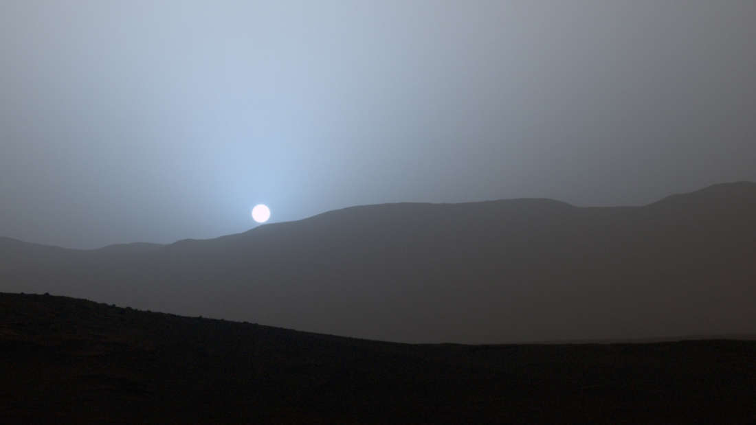 Mars’ta Mavi Günbatımı