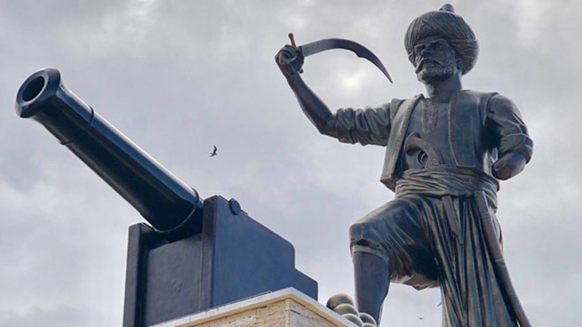 Oruç Reis’in Cezayir’deki Anıtı